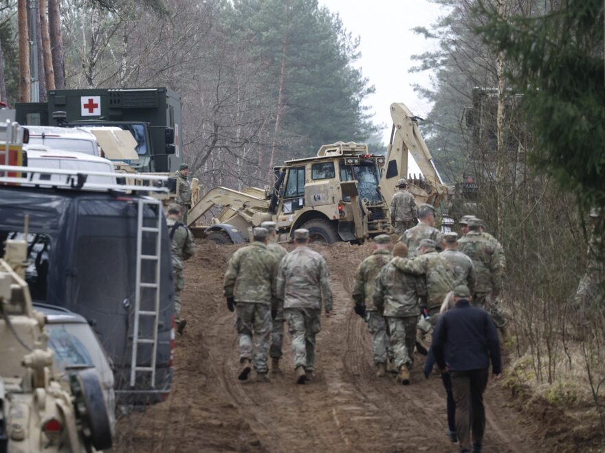 Some Progress Made In Recovering U S Army Soldiers Submerged In Lithuanian Swamp